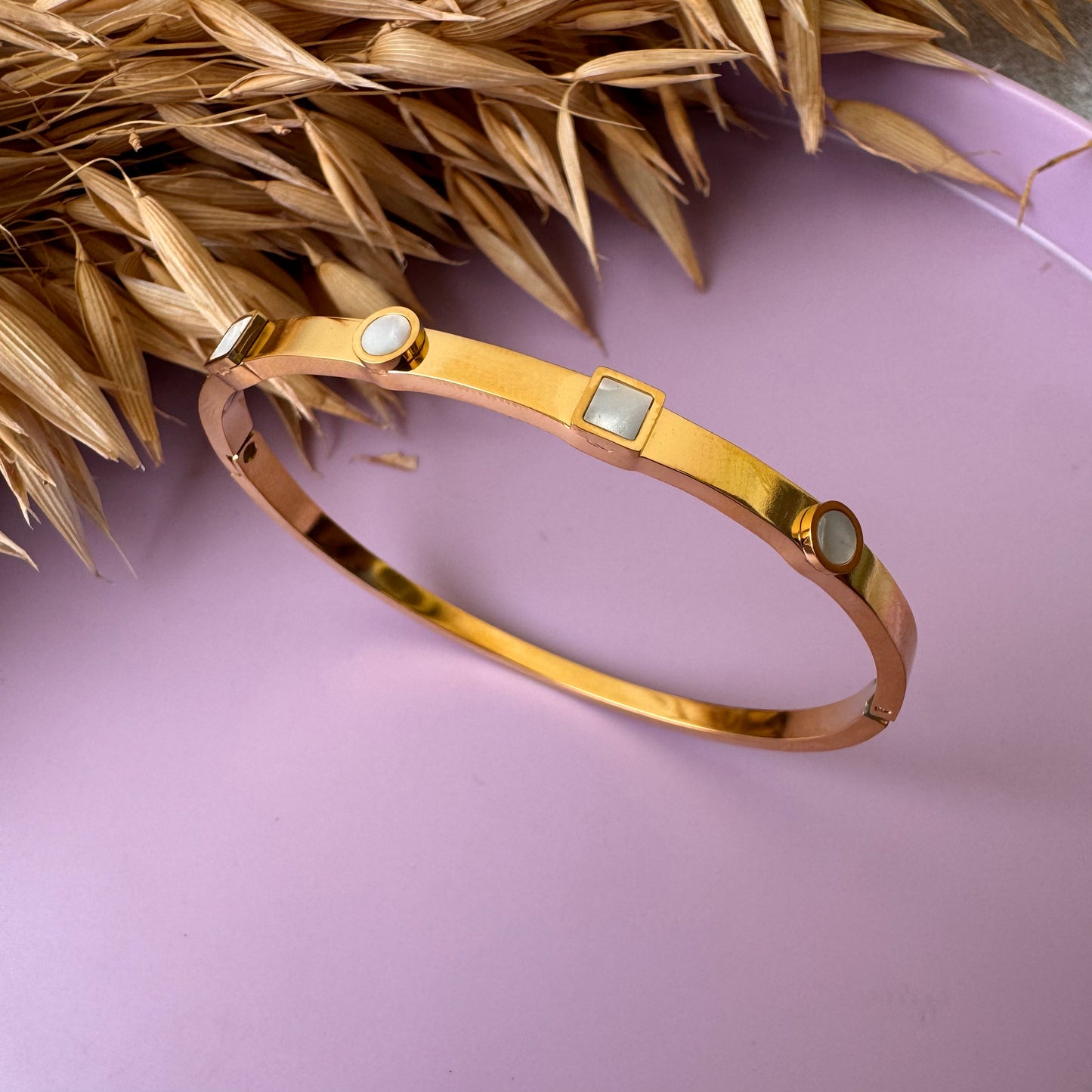 Isla ~ Thin Kada
