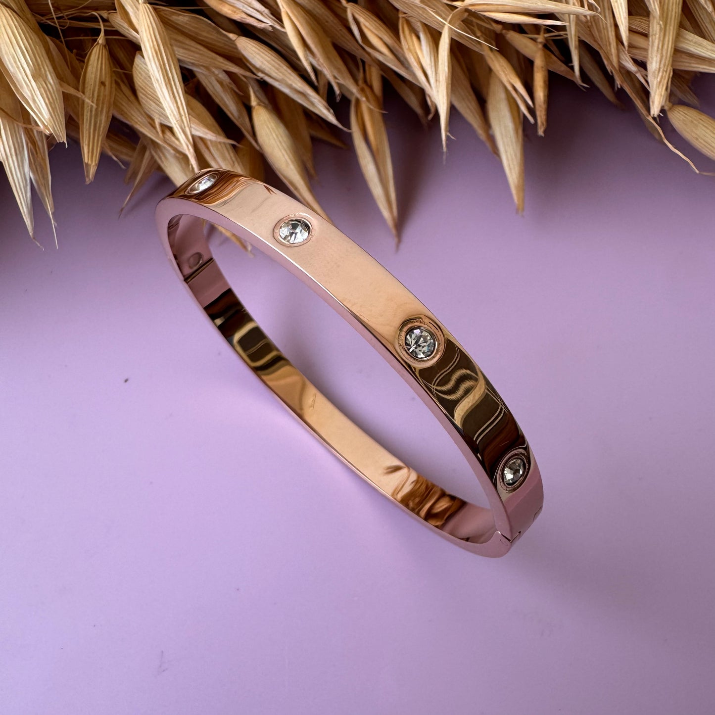 Hazel ~ Stackable Kada