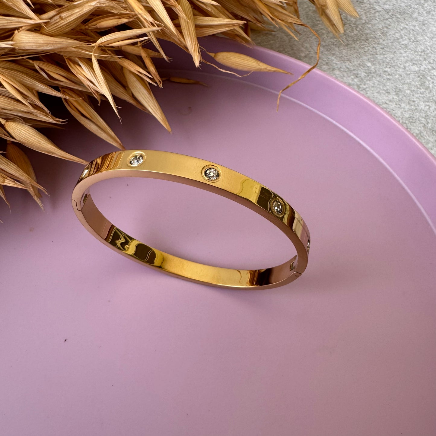 Hazel ~ Stackable Kada