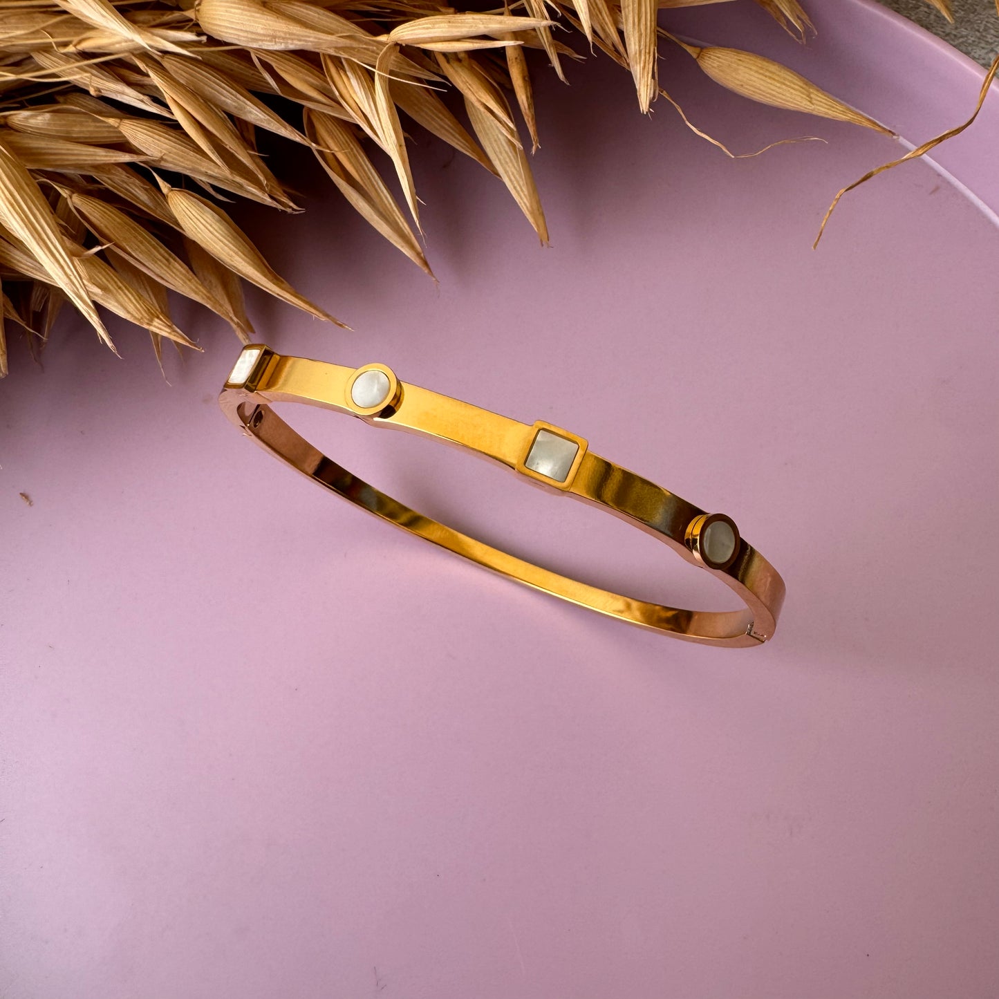 Isla ~ Thin Kada