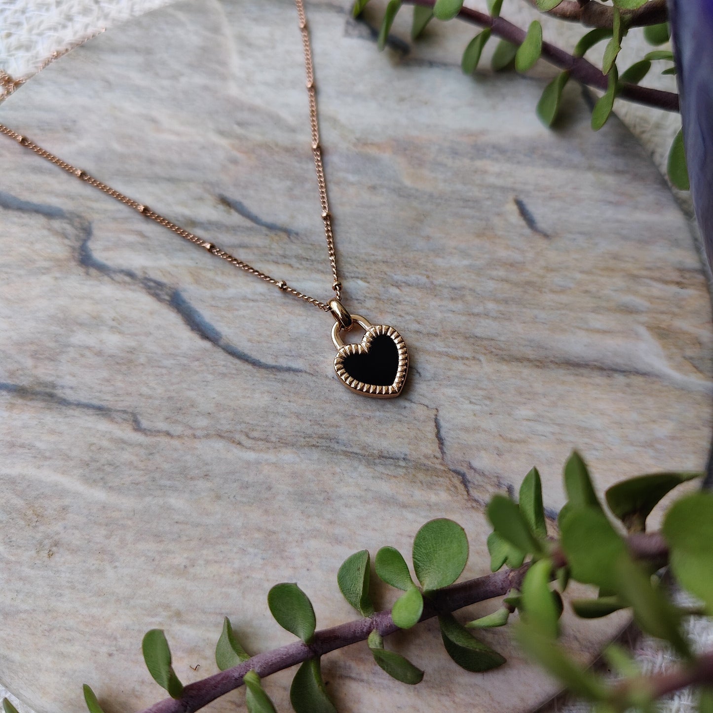 Amia ~ Reversible Heart Chain