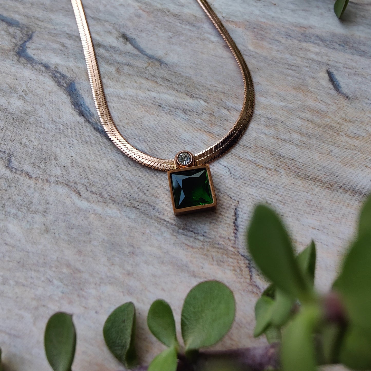 Lydia ~ Emerald Bold Chain