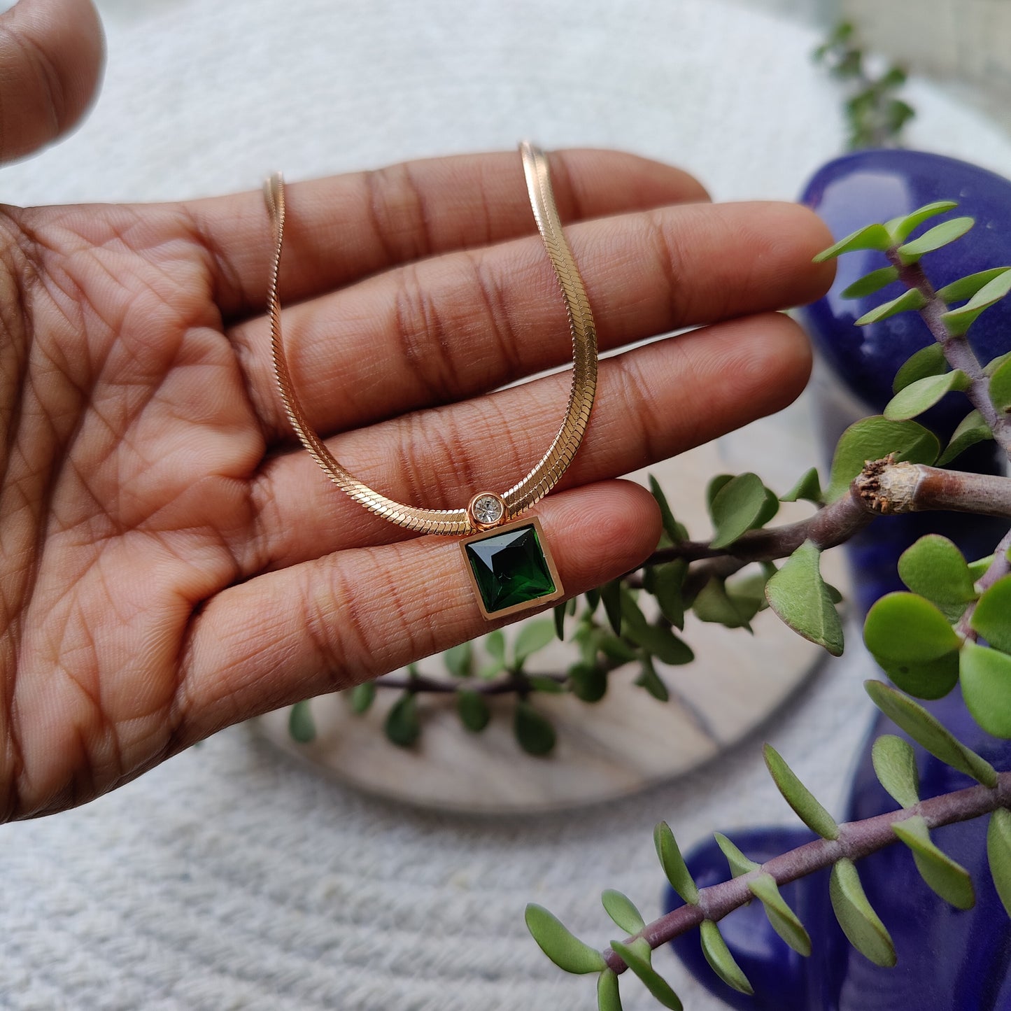 Lydia ~ Emerald Bold Chain