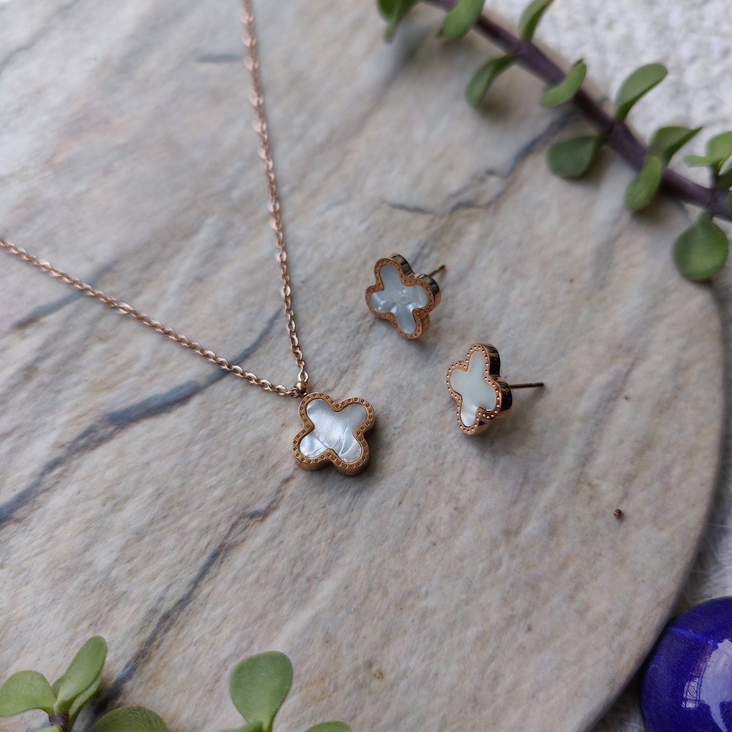 Sophia ~ Clover Necklace Set