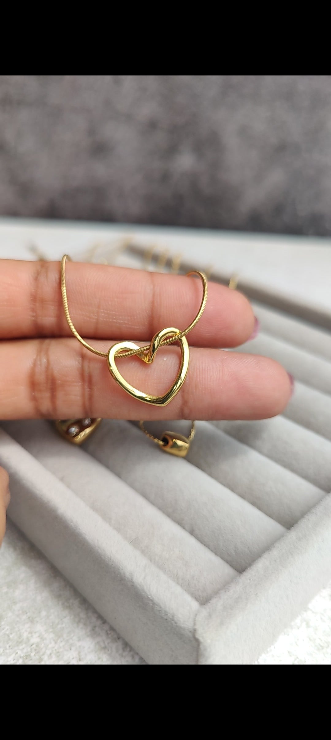 Cora ~ Heart Necklace