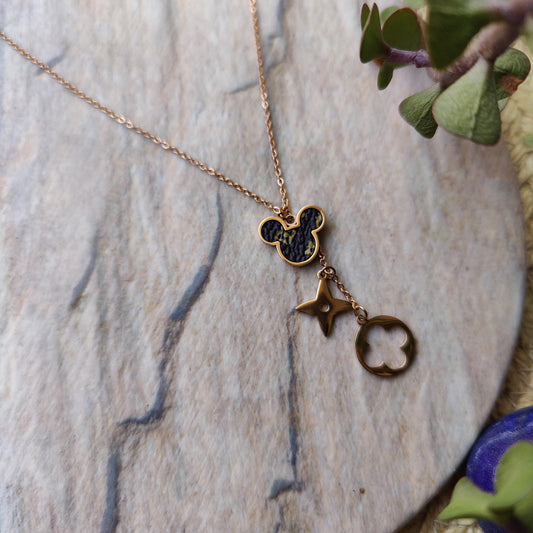 Mickey ~ Dainty Clover Chain