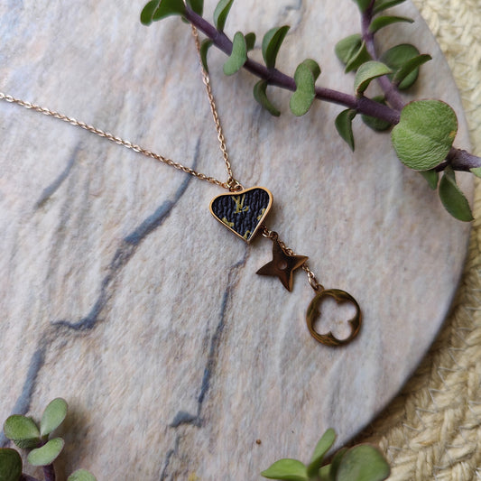 Chloe ~ Clover Chain